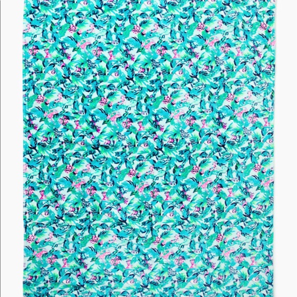 Brand New Lilly Pulitzer Fleece Blanket in Barking Up The Palm Tree 47”x63” - Picture 2 of 7